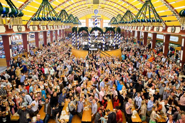 Restaurante alemán en Madrid organiza fiestas Oktoberfest todo el año